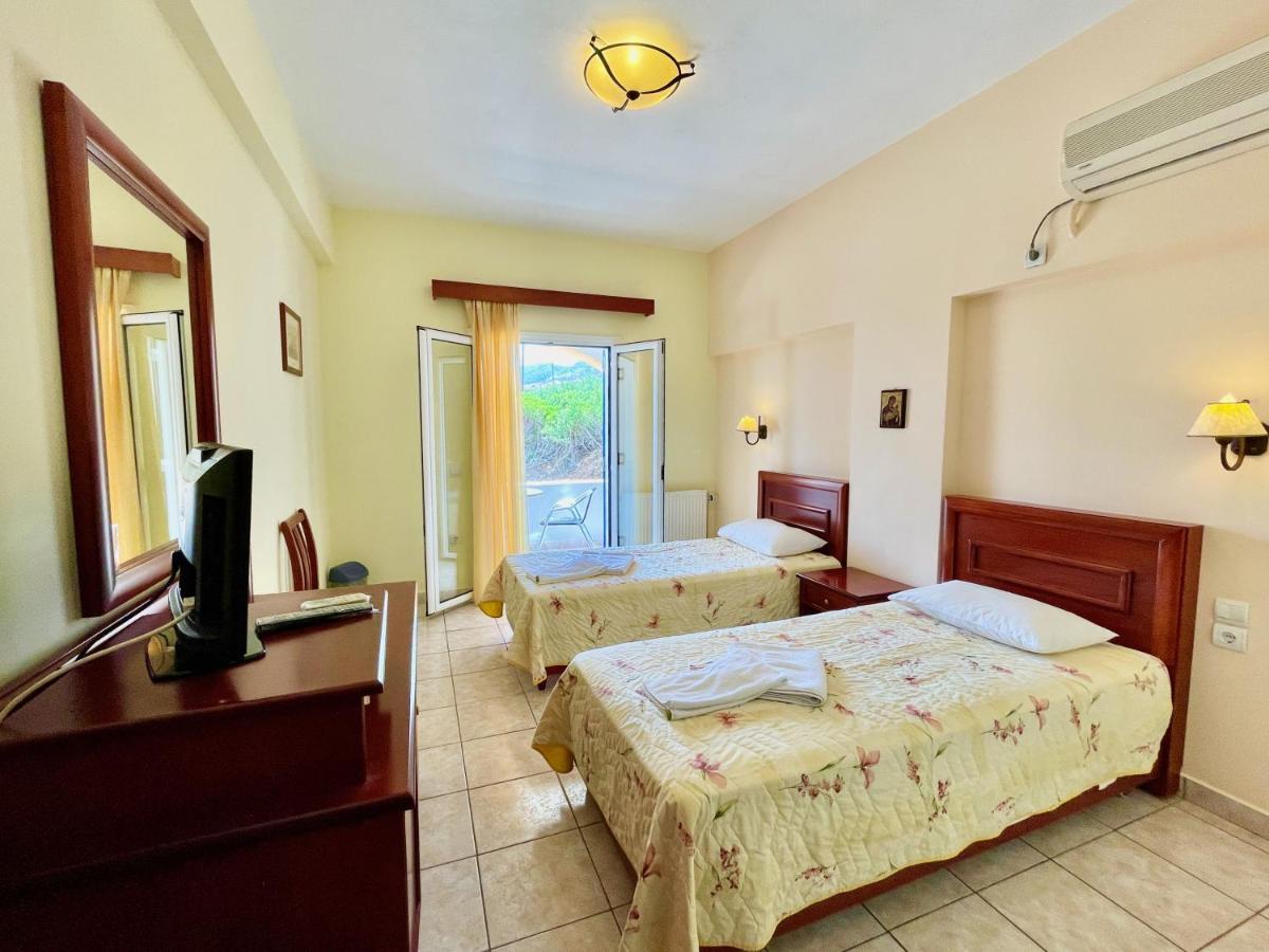 Venardos Hotel Agia Pelagia  Екстериор снимка
