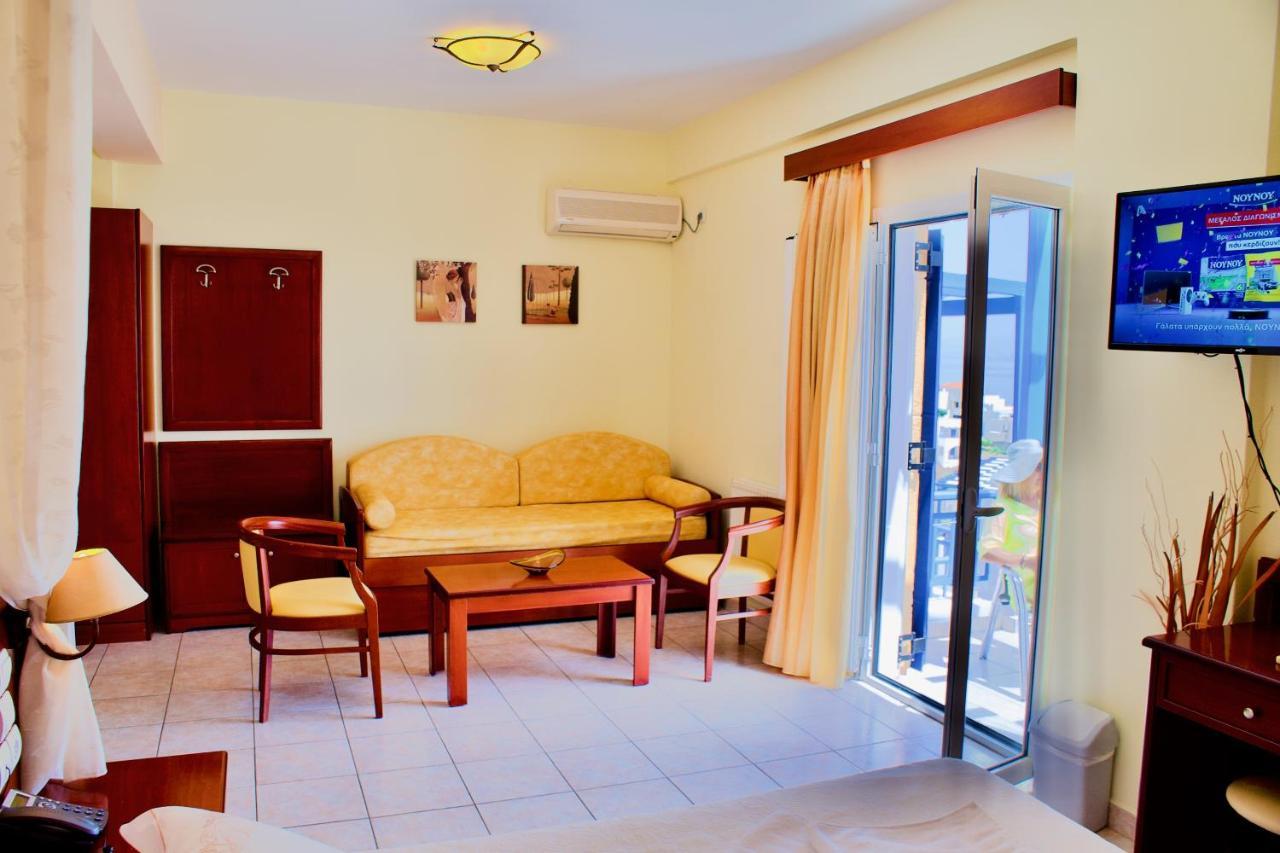 Venardos Hotel Agia Pelagia  Екстериор снимка