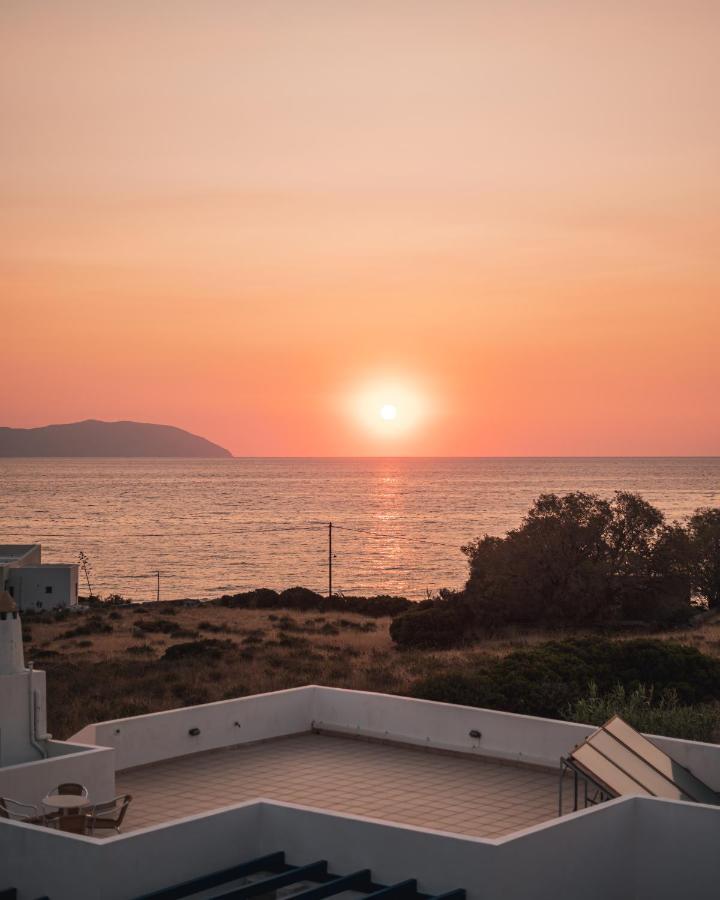 Venardos Hotel Agia Pelagia  Екстериор снимка