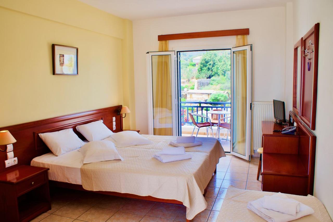 Venardos Hotel Agia Pelagia  Екстериор снимка